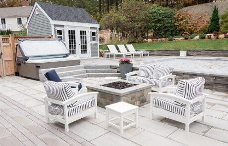 manchester-outdoor-fire-pit-entertaining-area