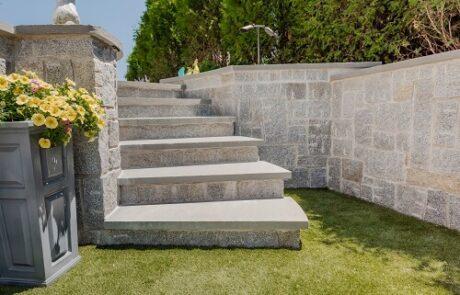 whittemore-custom-stone-staircase